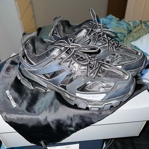 Authentic, Size 11, dust bag and extra laces included. In good condition